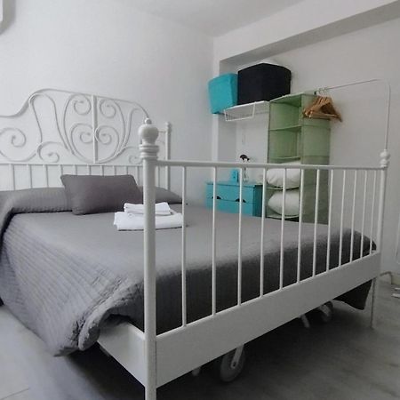 Apartamento 1 Dormitorio Y Salon Con Sofa Cama Bien Comunicado Con El Centro Sevilla Buitenkant foto