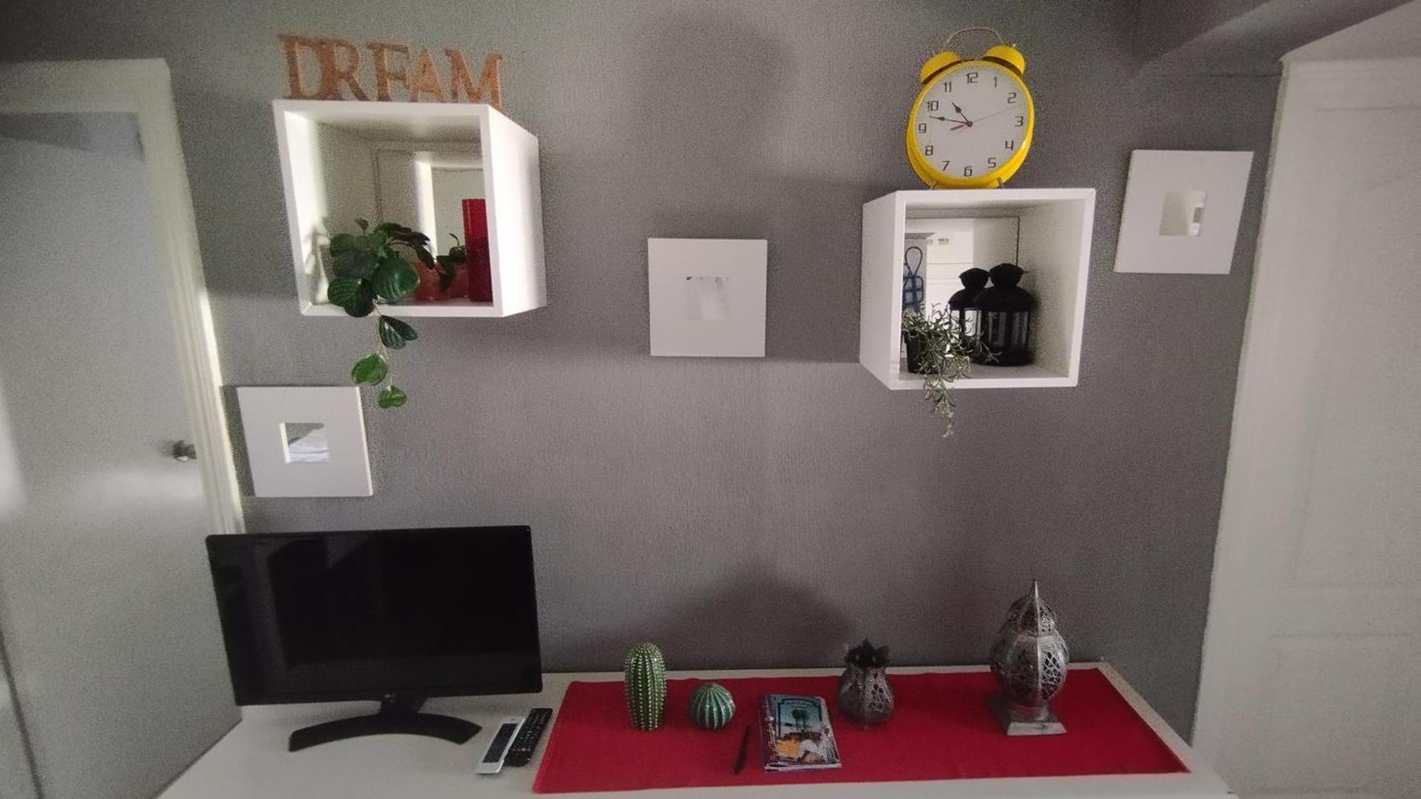 Apartamento 1 Dormitorio Y Salon Con Sofa Cama Bien Comunicado Con El Centro Sevilla Buitenkant foto